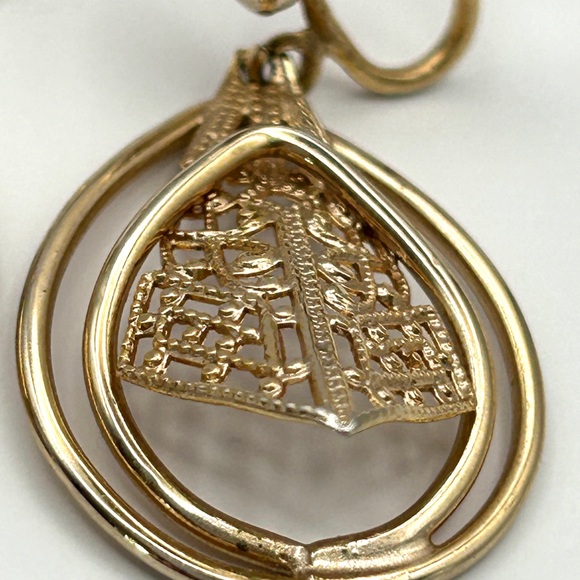 Vintage Alice Gold Tone Screw Back Teardrop Dangle Earrings - Picture 8 of 11